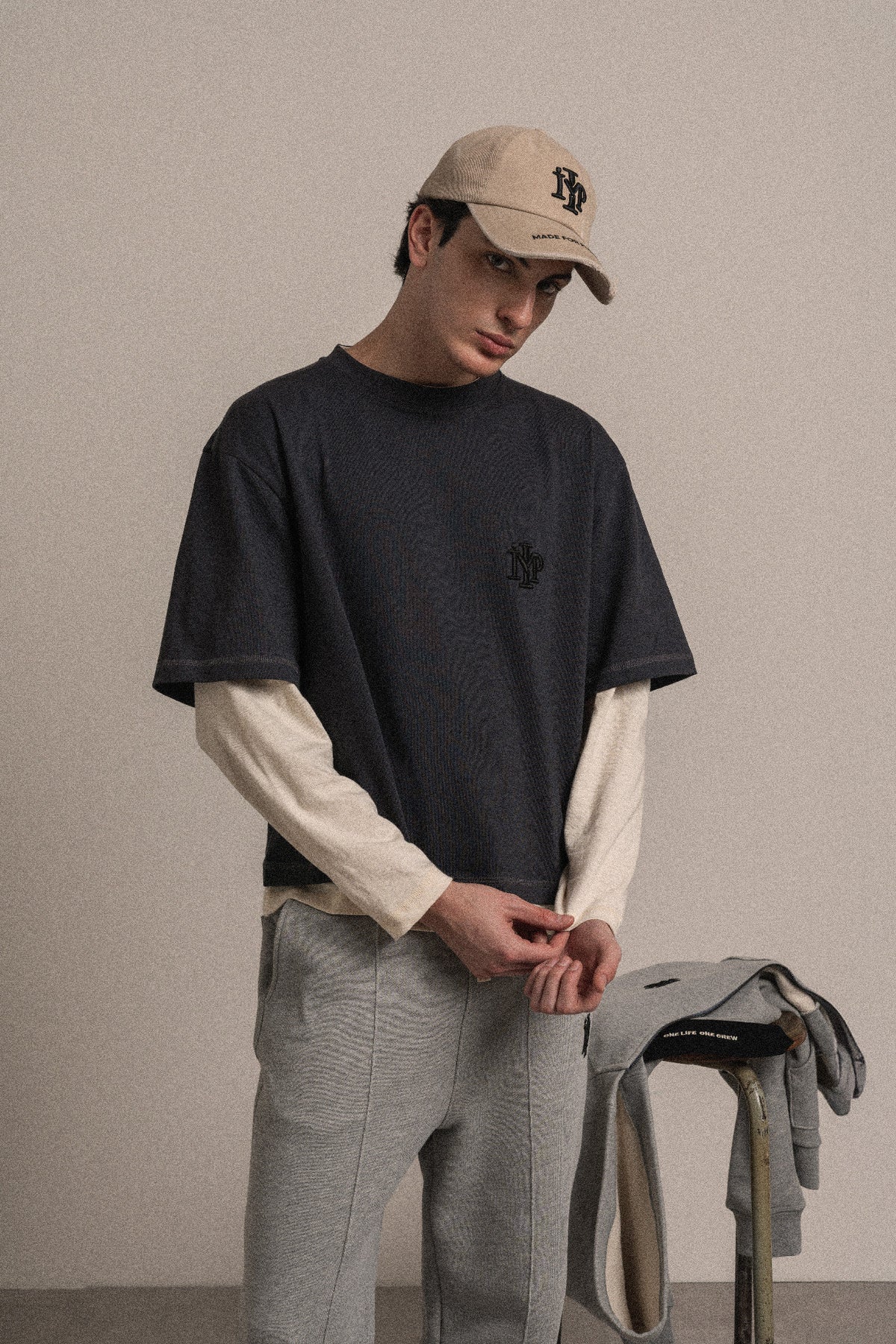 LONGSLEEVE TEXTURE ASPHALT